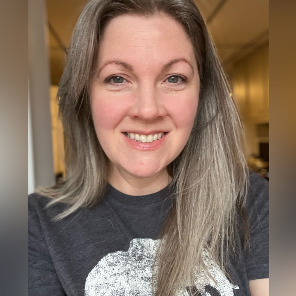 Meet your Posher, Bec.